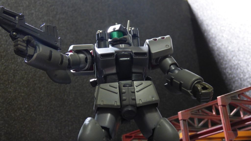 ガンキャノンの量産型と言う事で全体的にずんぐりしたシルエットです。中距離支援と言う事で重装甲にしてシールドを装備しない潔さ嫌いじゃないです。（ポケ戦では一撃で火の玉になってましたが） 