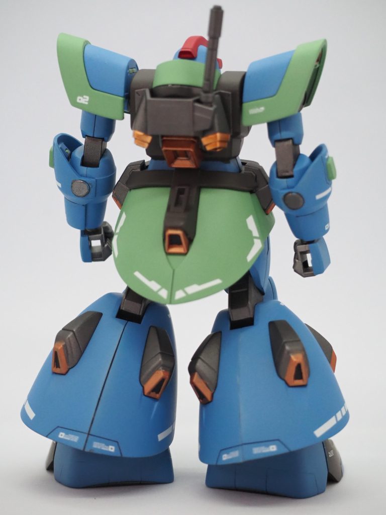 背面ですカラーレシピはHGリックドム(アナベル・ガトー専用機)を使用しました。