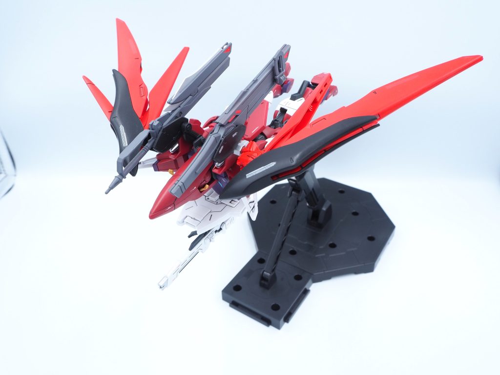 イモータルジャスティスと言うことでMA形態でも撮影。デスティニー要素が背面に詰まってますね。