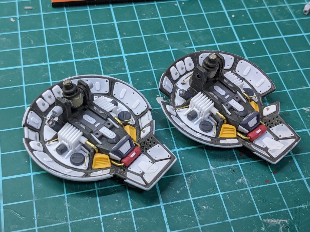 シールドはディランザ用の物を弄って作りました。 