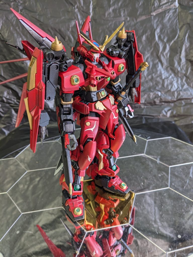 使っているパーツからしてビルド系の初期アニメが放映されていた時に作ったものです。