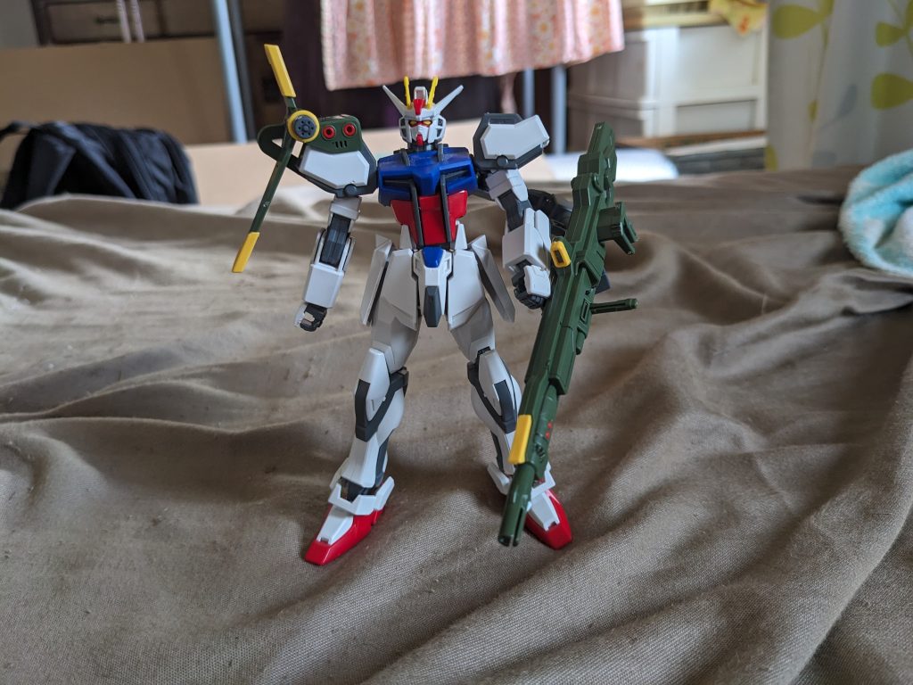 オプションパーツ2とストライクガンダムを合わせてランチャーストライクガンダムを組み立てました。