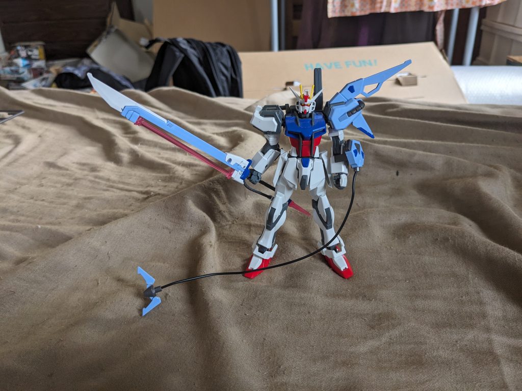 オプションパーツ2とストライクガンダムを合わせてソードストライクガンダムを組み立てました。