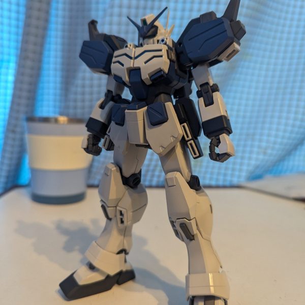 ガンダムヘビーアームズ イーゲル装備型制作途中です。カラーリングを変更しました。塗り分けも平行して進めております。（1枚目）