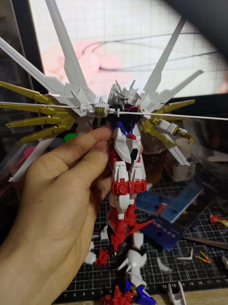 仮組み発売日当日に実物を購入して色々試してました