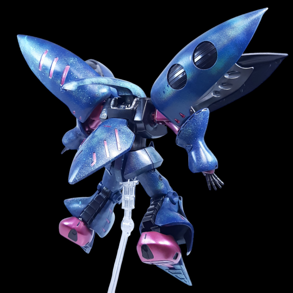 ただ、今回は宇宙迷彩っぽくなったので結果オーライかなーって思っています。均一に色を塗るならやはり普通のエアブラシの方がやりやすいですね。