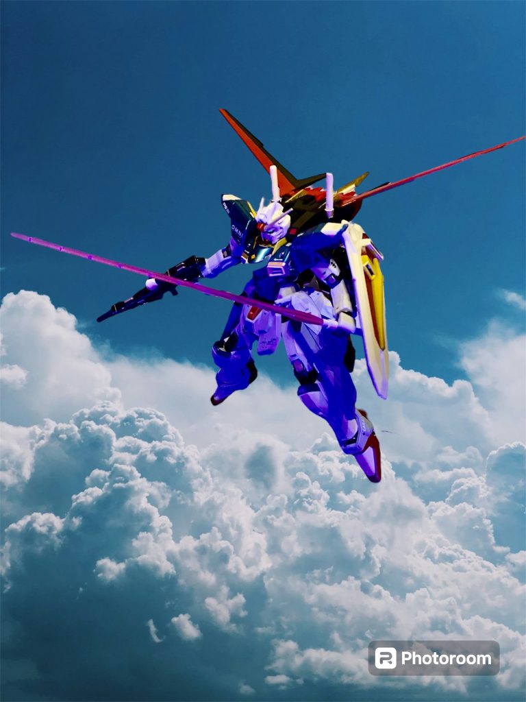 フリーダム・ジャスティスなども、任務遂行のため持ち寄られた各陣営の最新技術を元に建造された機体という情報が新たに捏造され、公に発表された。実際のフリーダム・ジャスティスはヤキン・ドゥーエ戦で喪失し、三隻同盟に参加した艦やクルーたちの多くも戦後の混乱で行方不明という状況で、時の為政者たちは、新たなる象徴を欲したのである。