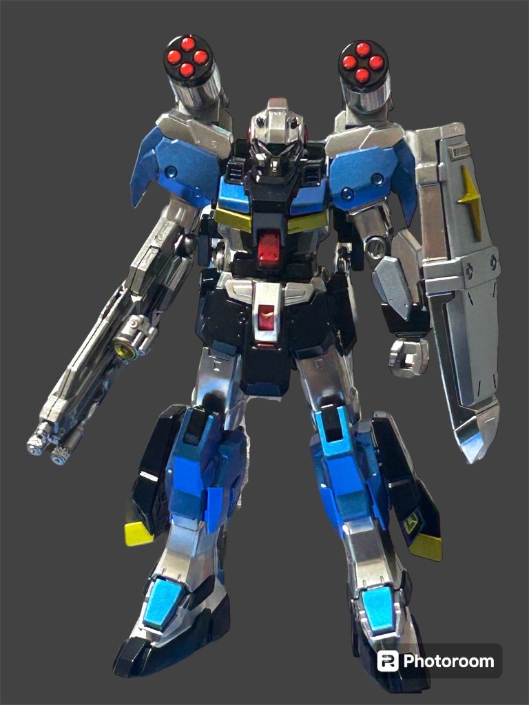 塗装した塗料は…頭部、腕部、脚部…ガンダムマーカー・メッキシルバー胸部、腰部、スリッパ…ガイア・プリズムブルーブラック+ウルトラマリンブルー→クリアブルーでコート