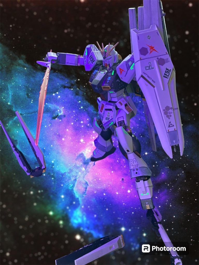 緑の蛍光デカールはサイコフレームのイメージで。