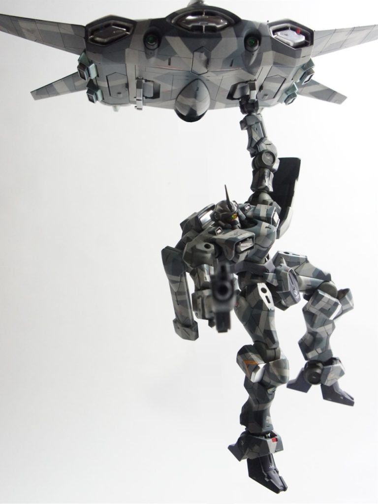 ザウォートとティックバランをスプリッター調の迷彩柄で塗装しました。迷彩は4層でやってみました。※7/14写真差替