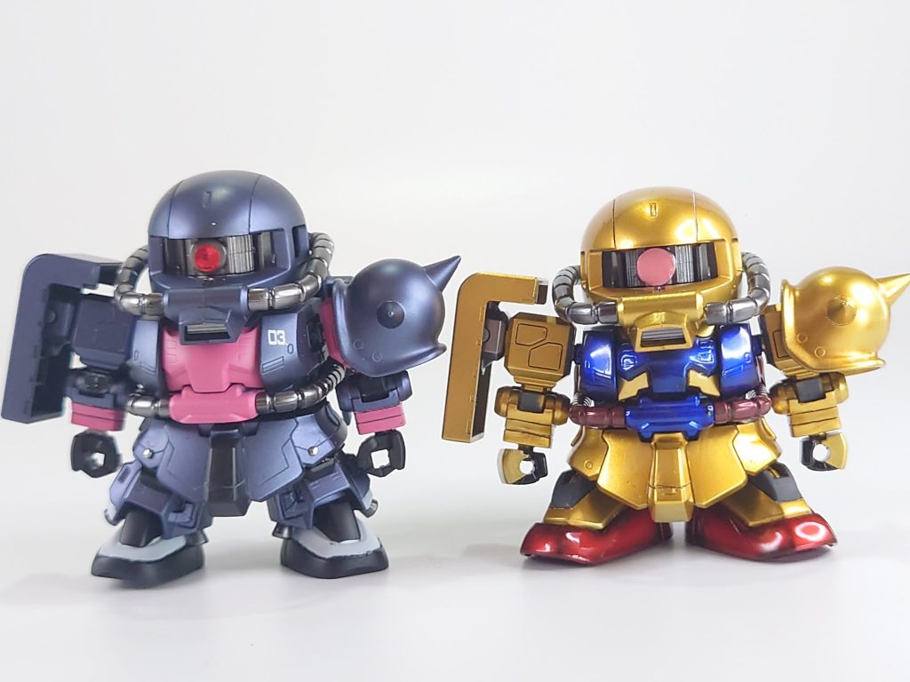 元のザクとの比較(百式カラーなのは気にしないでください)実はそんなに頭身は変わっていません