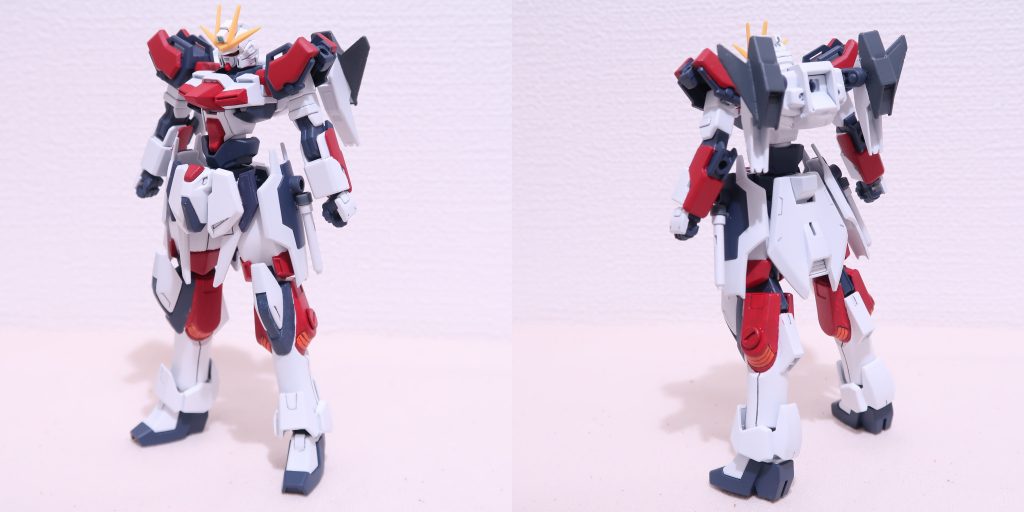 素立ちです。背面はAGE-FXのコアファイターにEGストライクの背中を組み合わせたものになっています。デュナイアルの脚のお陰で、小顔高身長のイケメンスタイルになりました。