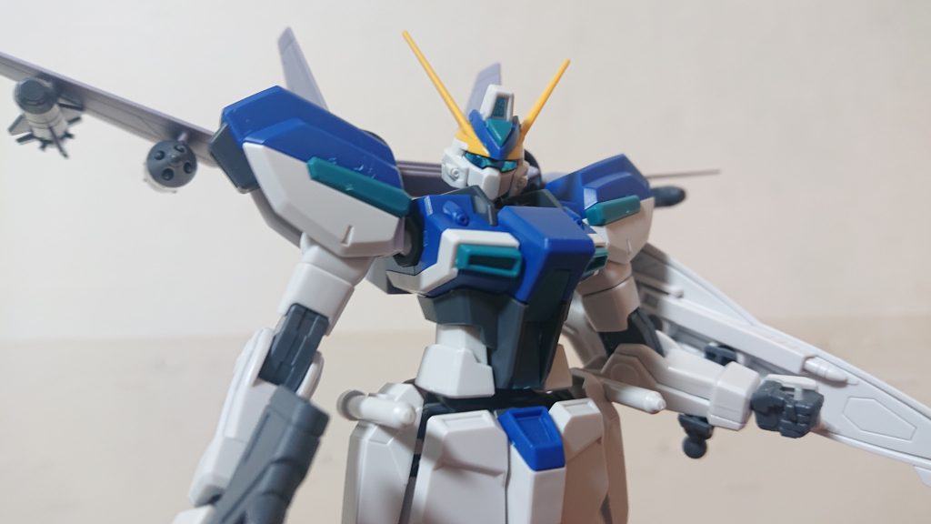 シールはメインカメラと頭部のみ貼りました。