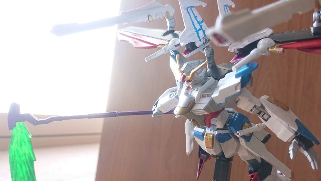 ガンダムラブファントム（主役機カラー）–2枚目/制作者：なかやんぬ