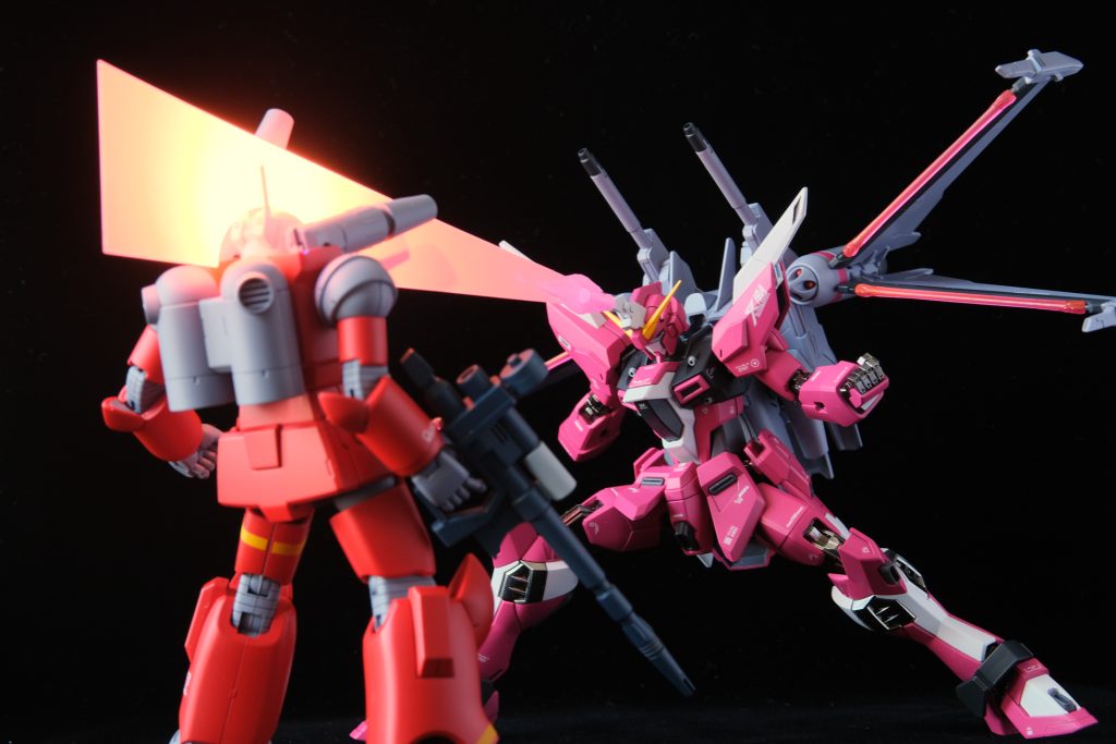 シヴァを持ってないので、代わりにガンキャノン先輩を両断w