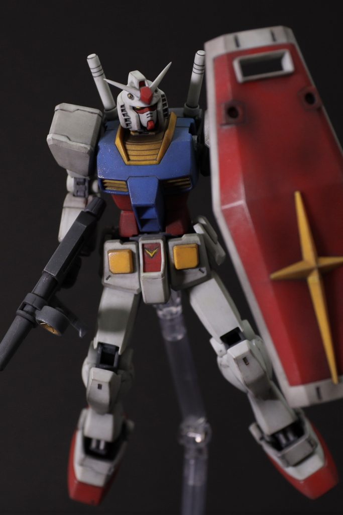 部分塗装＋汚しのHGガンダム–6枚目/制作者：インドネシアみっく