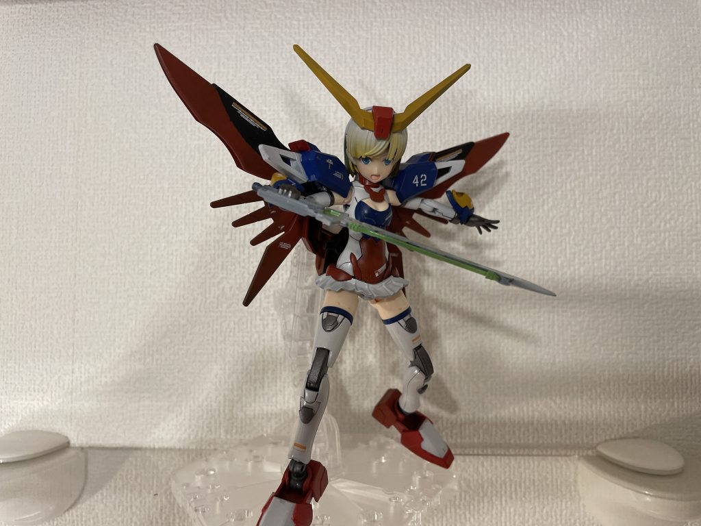 つまりデスティニーが本体。ガンプラです。