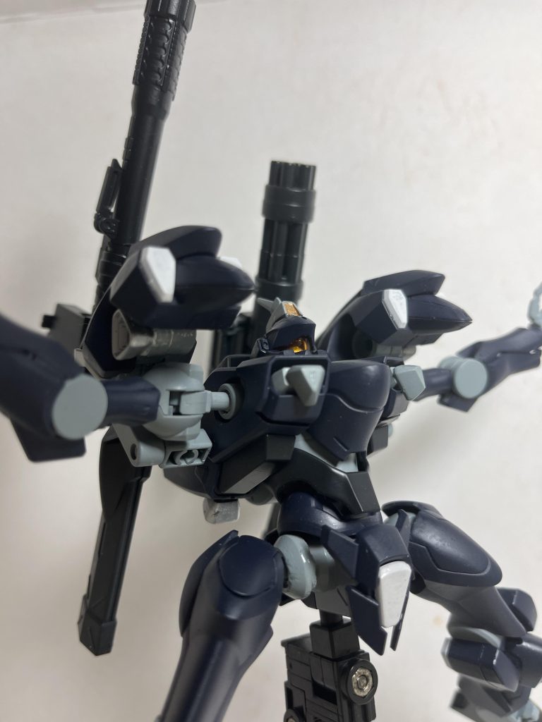 いかがでしたか?今回はファラクトとザウォートをミキシングして、AC風のMSをつくりました。今回は割といい感じに自分の思惑通りに出来たので、満足満足です。いいね!してくださると、投稿主のモチベーションに繋がるので押していただくと嬉しいです。コメントもしてくださると、もっと嬉しいです。最後に最近暑いですが、どうか体調に気をつけて良いガンプラライフを送ってくださいね^^