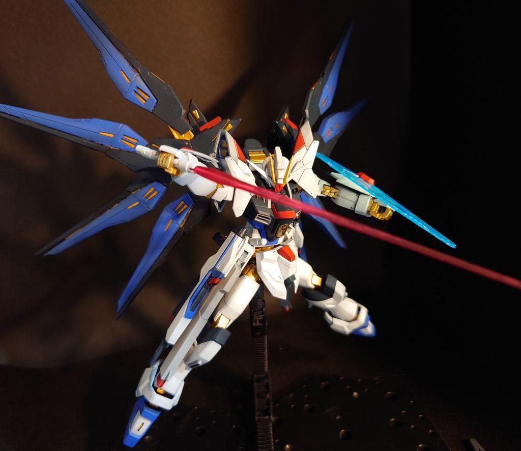 腰に懸架する時も薄くしたおかげで邪魔にならずシルエットも崩さなくなったので良かったです