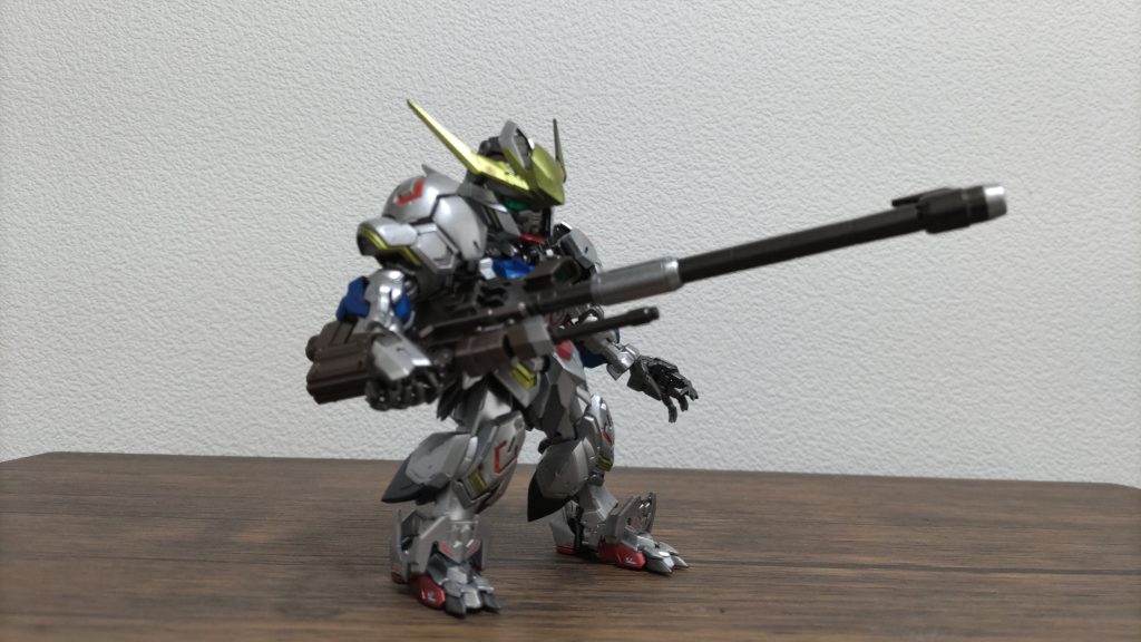 滑空砲の本体はカッパーとガンメタルで調色