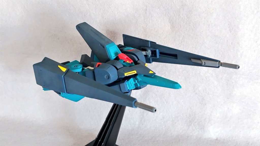 差し替え無しの完全変形です。