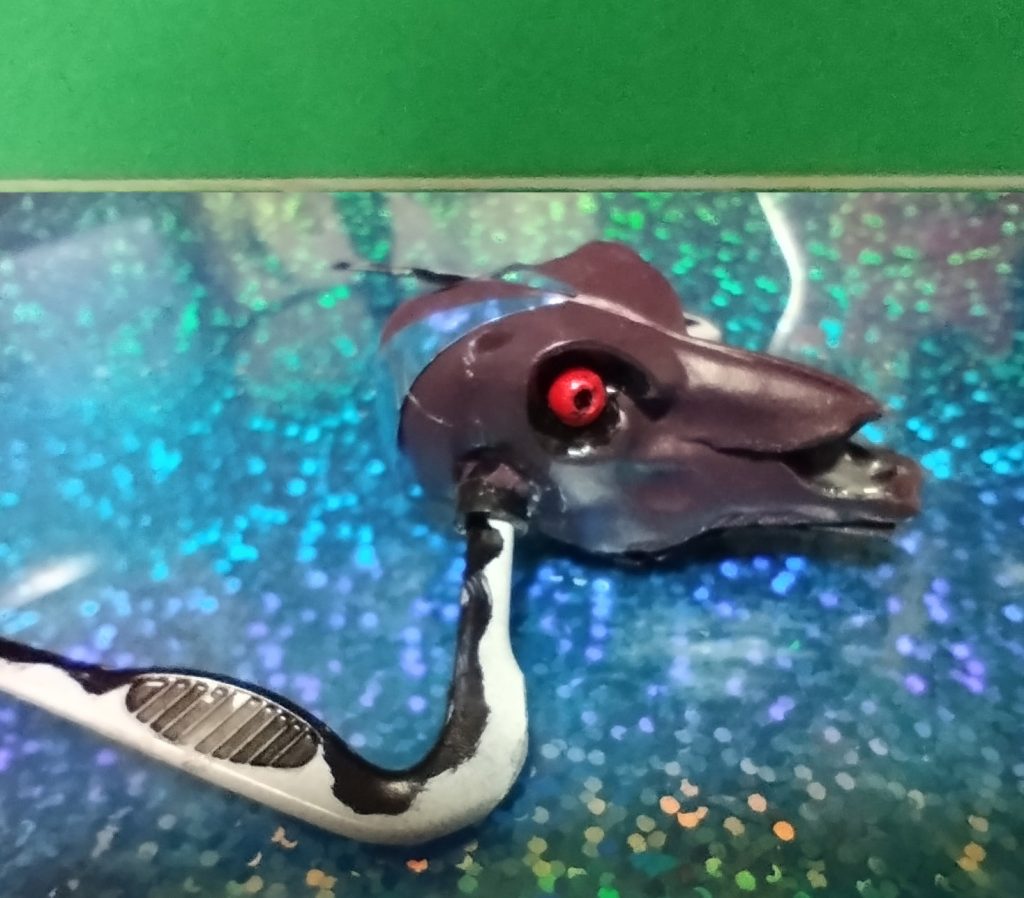 隕石が落ちてきた。これは外星人シェルビーが送り込んだ輸送機「ガラダマK7」であった。＊ガラダマK7は100均のアニマルスカルを使用しています。