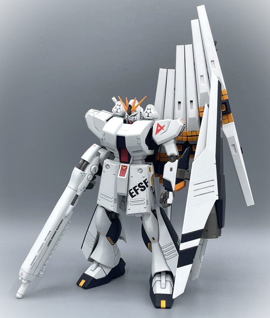 HWS装備状態 HWSとは、Heavy Weapon Systemの略称であり、逆シャアMSVに登場する装備です。 個人的には、斜め貼りしたEFSFのマーキングがカッコ良くてお気に入り。