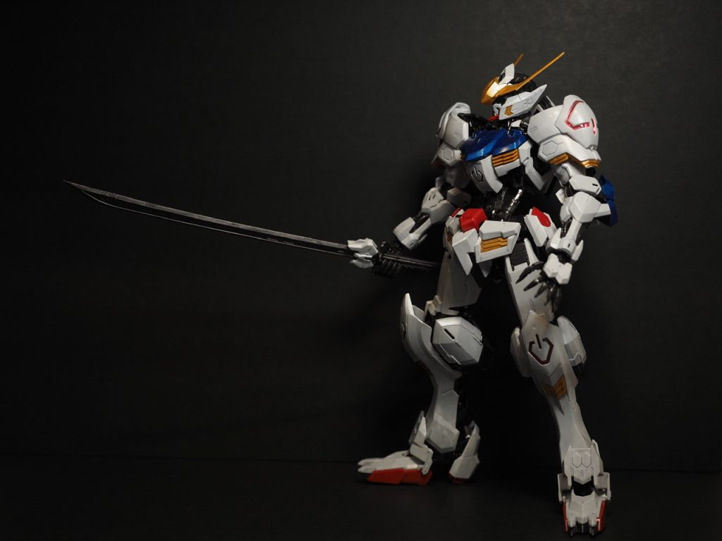 プレイ中のSEKIROに影響されてか侍風の佇まいになりました。