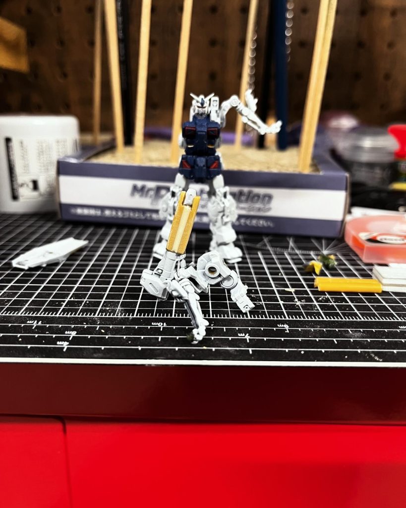 サンダーボルト版はバズーカーではないので作り直しています🫡