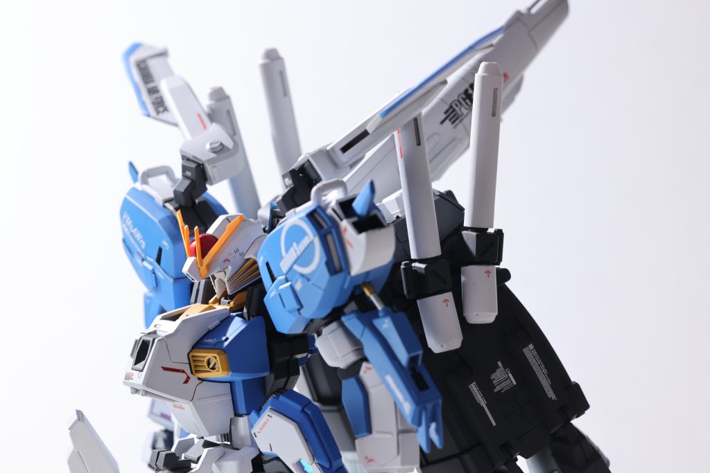 トップ絵の写真。横顔のクローズアップ鬼門の頬マスキングも下手なりになんとかやってみました