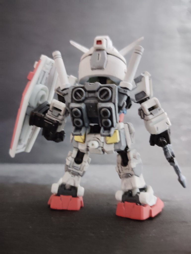 食玩 RX-78-2 ガンダム–4枚目/制作者：謎の大鈴木