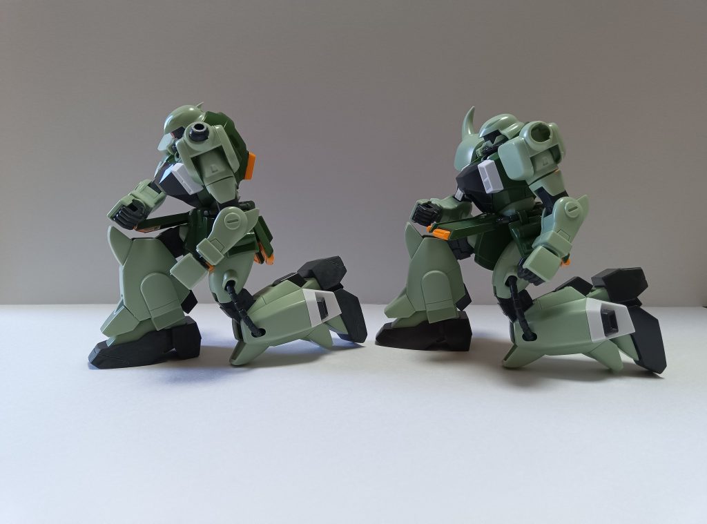 説明書にもある膝立ち。前傾出来るので少しは自然な形に見えるかな?