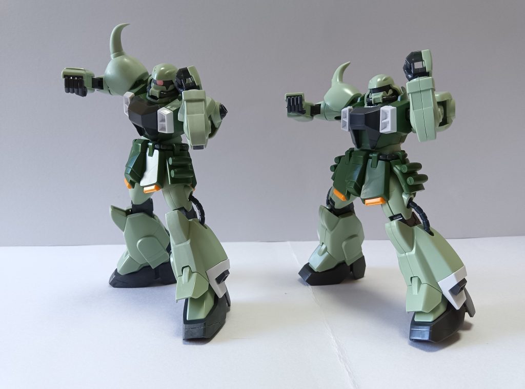 一応、右の無加工の仮組みのモノと比較。