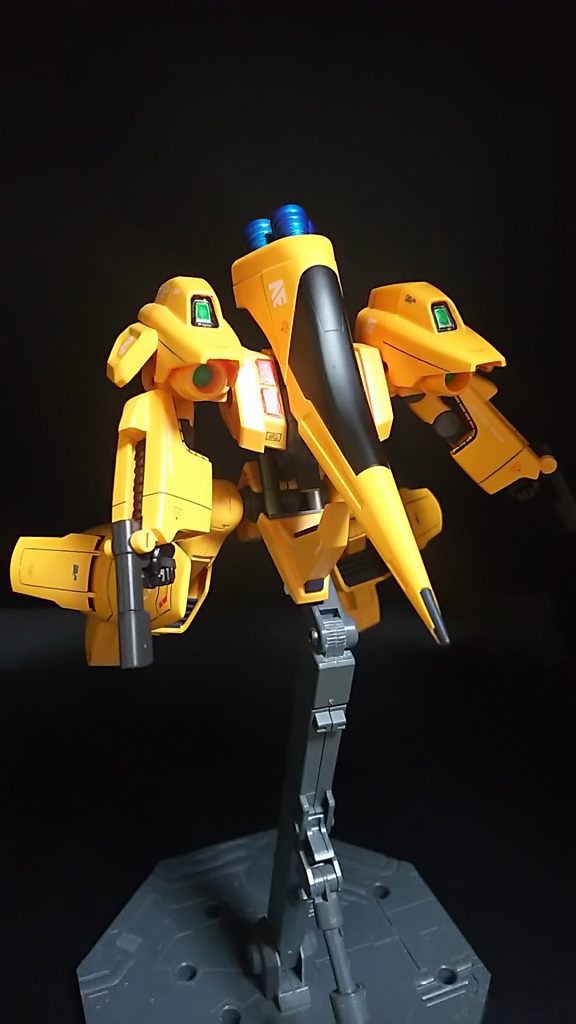 この頃はとにかくMG意識が強くて!他のMG製作に気持ちが行っていて!このメタス!塗装に力が感じられません!(笑)