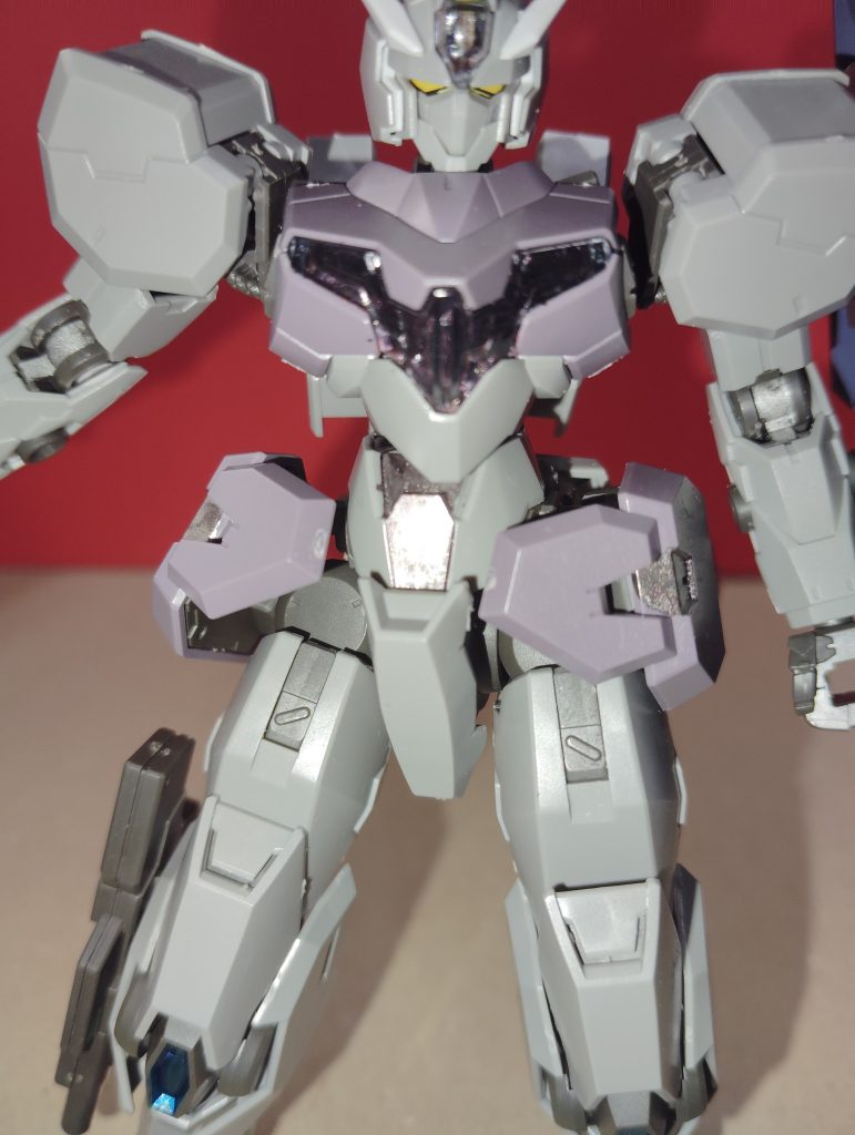 カメラが悪いから分かりづらいけどシェルユニットの模様を変更してます。