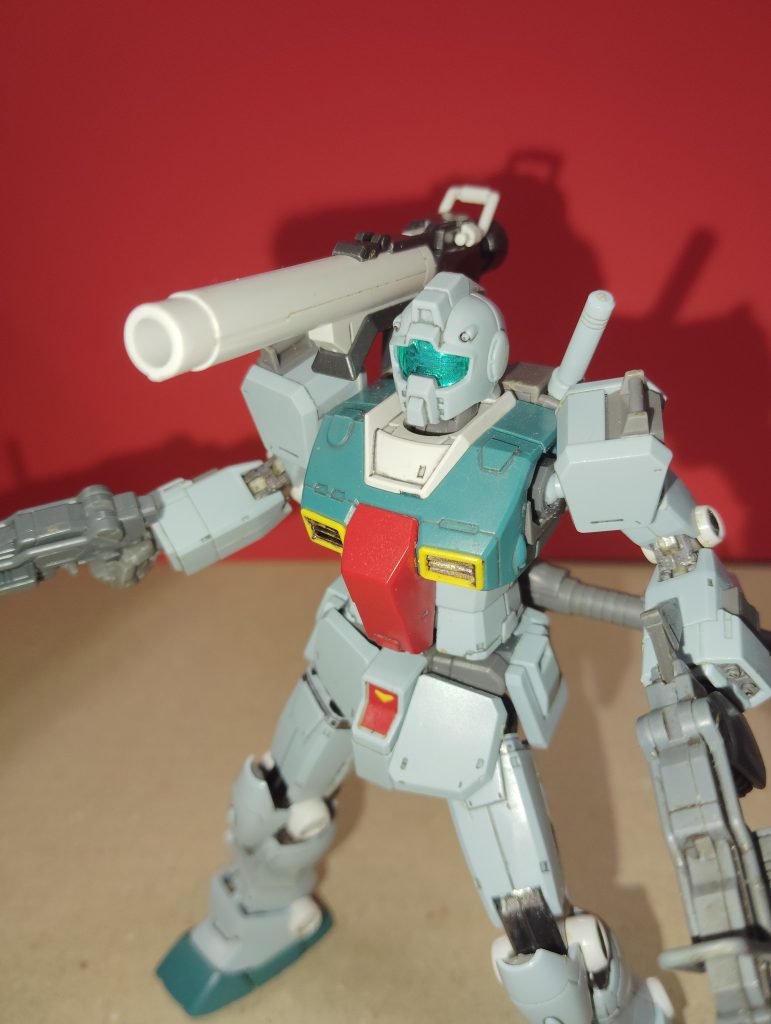 RGガンダムのバズーカの後ろ半分を付けました