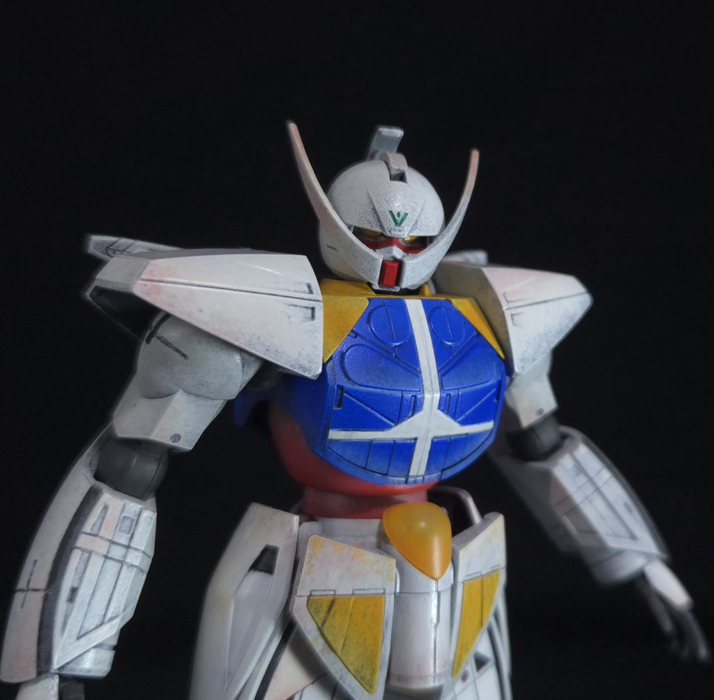 肩やスネなど、ターンエー独特の機構が組み込まれており、作るだけでも楽しいキットでした！遥か昔(たぶん20年前)にラッカー筆塗りで大失敗、その後はブラシ塗装1本でしたが、ここにきて再チャレンジして良かった…！