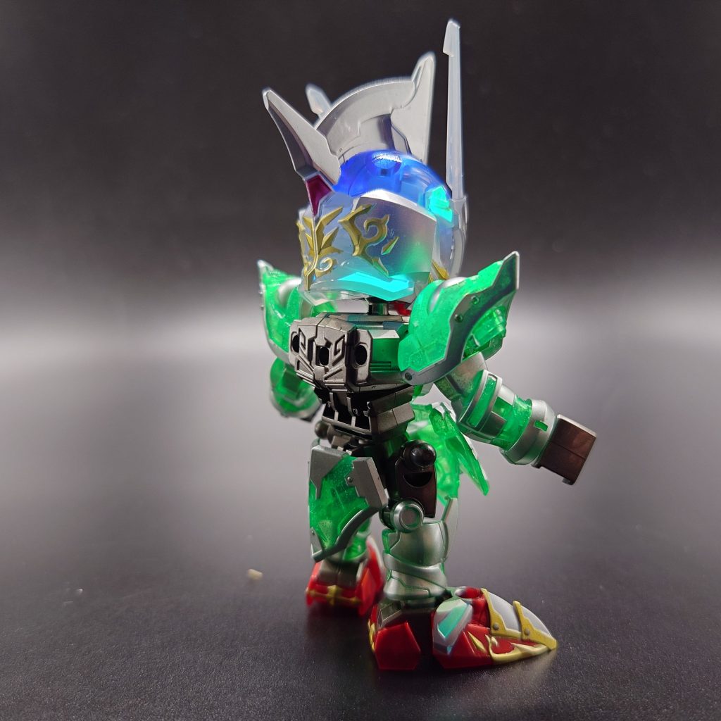 カラーガイドH=水性ホビーカラー A=アクリジョンG=ガイアノーツ■部分塗装Hスーパーファインシルバー→HクリアーレッドHクリアーイエローHクリアーブルーHスモークグレー■蛍光グリーン部Hスーパーファインシルバー→A光沢クリアー→G蛍光グリーン■ホワイト部Hスーパーファインシルバー→Hホワイト→Hパールホワイト■フレーム部Hサーフェイサーグレー→Hブラック→Hスーパーファインシルバー→Hスモークグレー■スミ入れなし■トップコートH光沢クリアー■デカール付属の瞳シールのみ使用