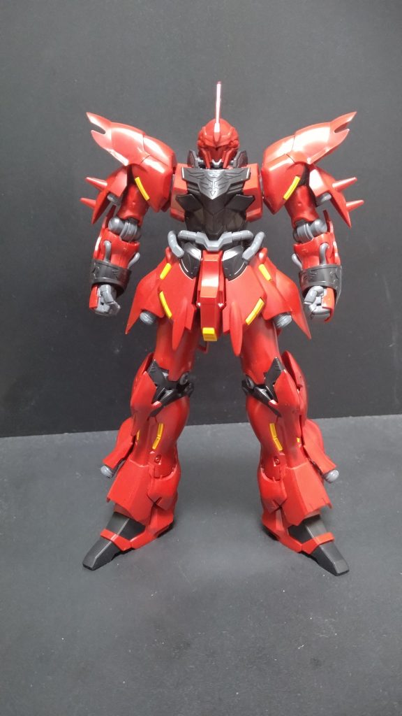 素組み状態でも十分かっこいいんですが…