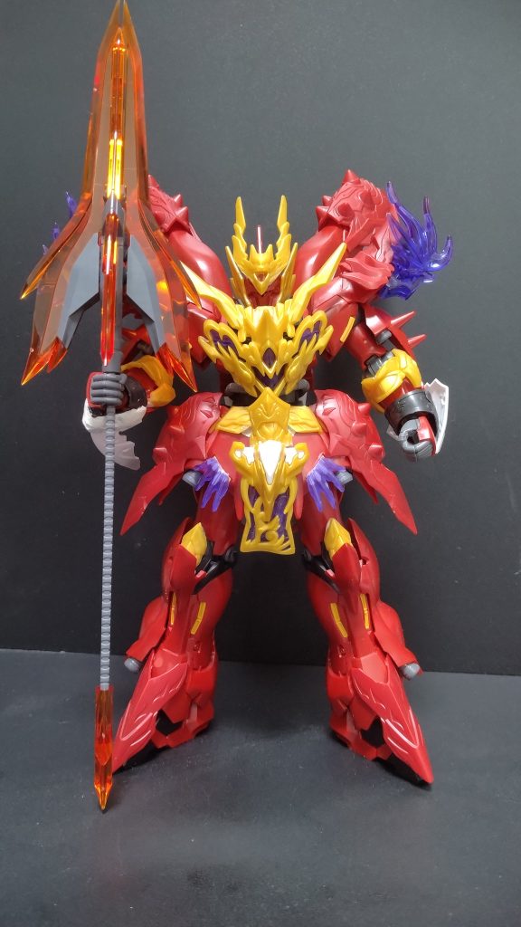 色々足したら超かっこいいですね。腕部分と足部分のパテ埋めが面倒でしたw