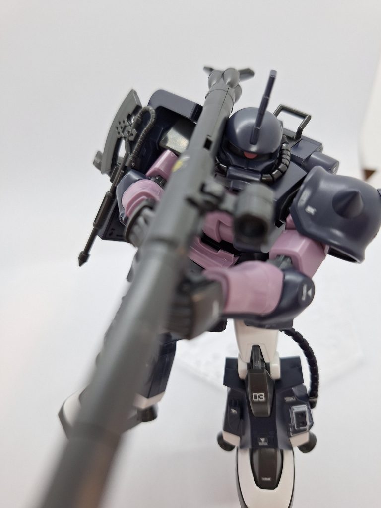 ポージング難しいですね…