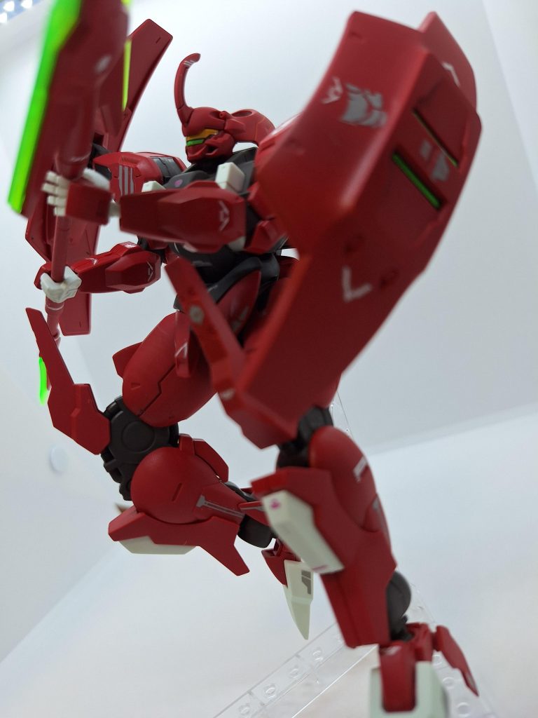 ダリルバルデ–4枚目/制作者：サコッシュの中の戦争