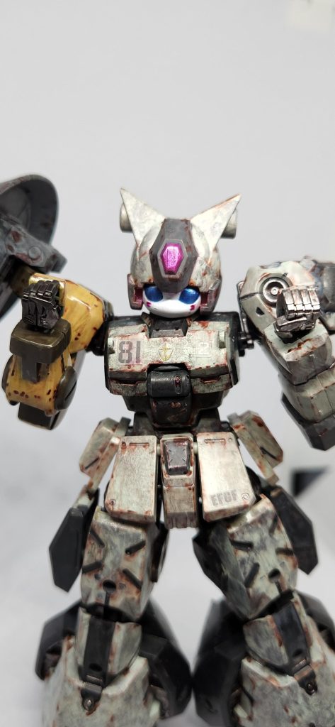 以上、ネタでした！頭部はアニマギアのビィギアスで、本来ならツインテなのをそのままに。付けたら邪魔だしはめるの固いしにゃんこっぽいからw脚部は30MMレヴェルノヴァから。丁度いい重装脚だったので。右腕とバックパックはディランザ。左腕はキマリスヴィダール。胴部と腰部はEz8となっております。名前の由来はメイミ・クラウデンが飼ってた猫と胸部の8から。某アイドルグループは関係ありませんw  したらな！