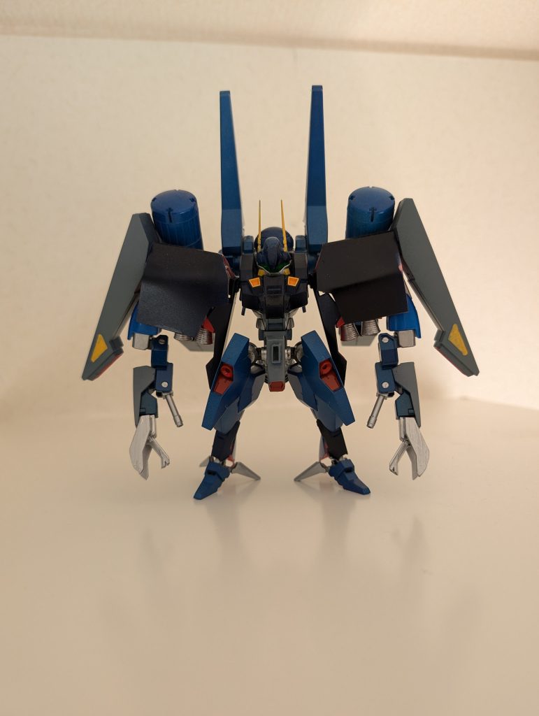 正面主に、胴体とバックパックのベースはデミバーディングで、足はルブリスソーン、バックパックのタンクやバインダー、腕と肩のブースターはナラティブA装備です。