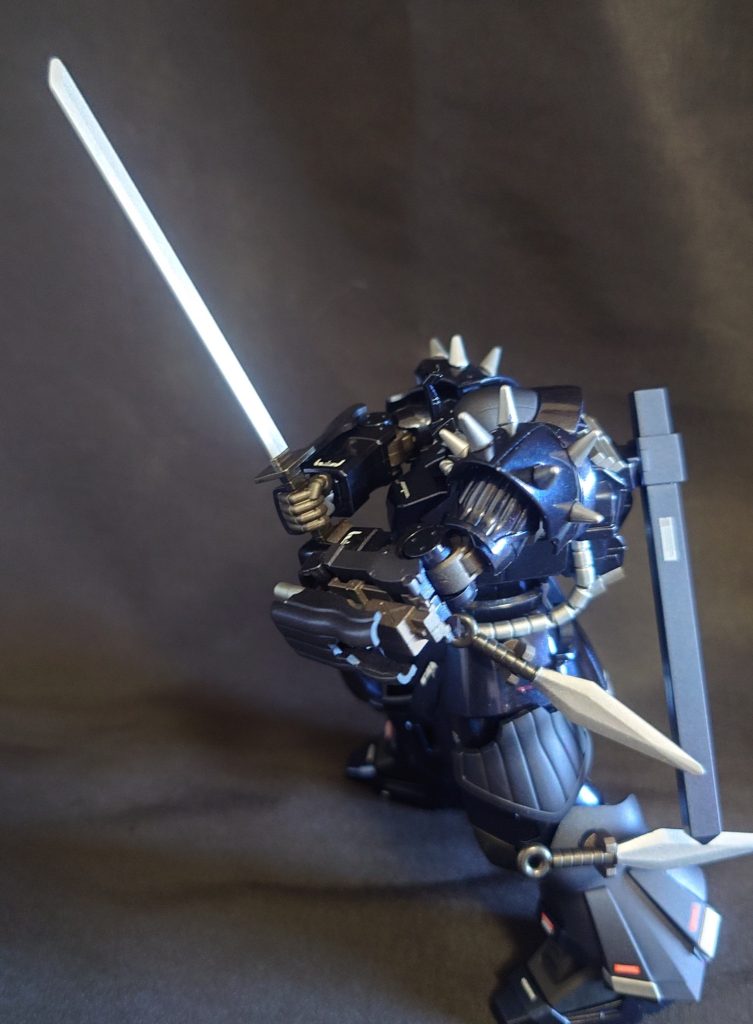 プリズムブルーブラックは一部つや消しでマットな感じにし、他の箇所はクリア塗装でツヤ感を出しております。