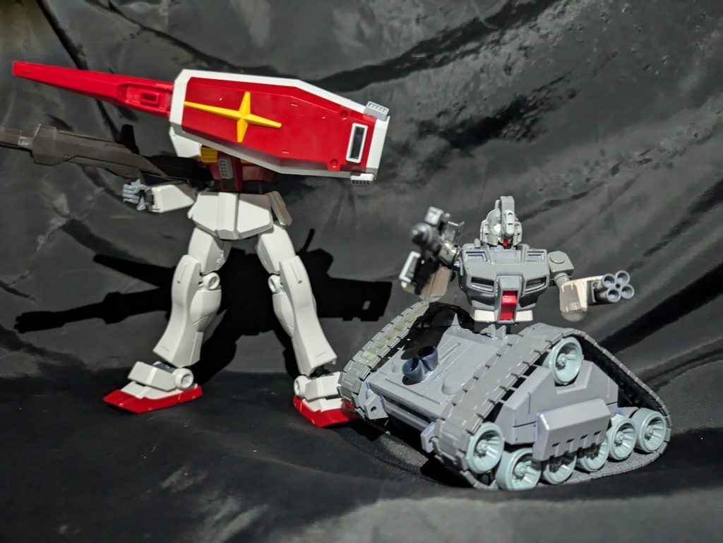 砲撃手のツバメ 。それは、重圧な正確かつ冷静なツバメである。仲間を守る使命を果たすために、戦場舞い降りる。