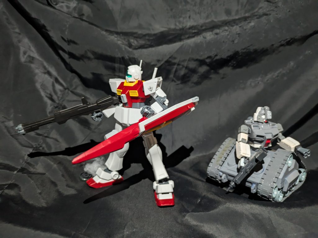 オース「ん?レーダーに微かな反応!」メディ「何!」