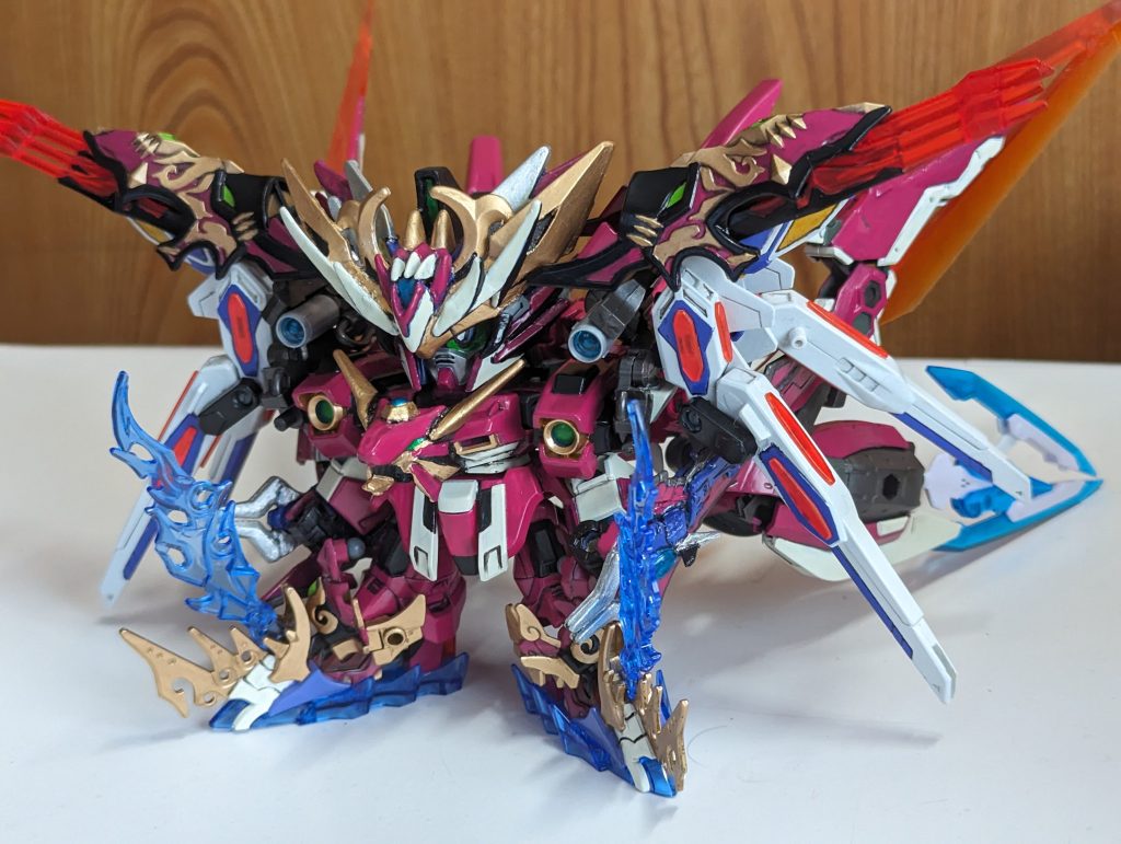 アサルトブレード形態(仮)彼に用事がある場合はガンダムフォース宛に手紙を出し、長期に渡って保管してもらう事で、未来で受け取り。来てもらいたい時代と場所を記載しておくと一瞬で姿を現すらしい。(タイムスリップして登場)基本的には裏方として活躍。未来が悪い方向へと進まない様 陰ながら軌道修正しているらしい。