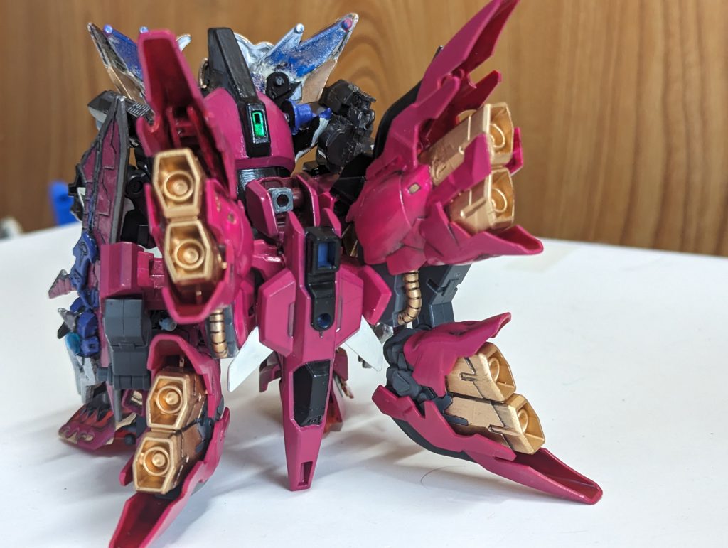 シナンジュのバックパックを4機積んでいる。