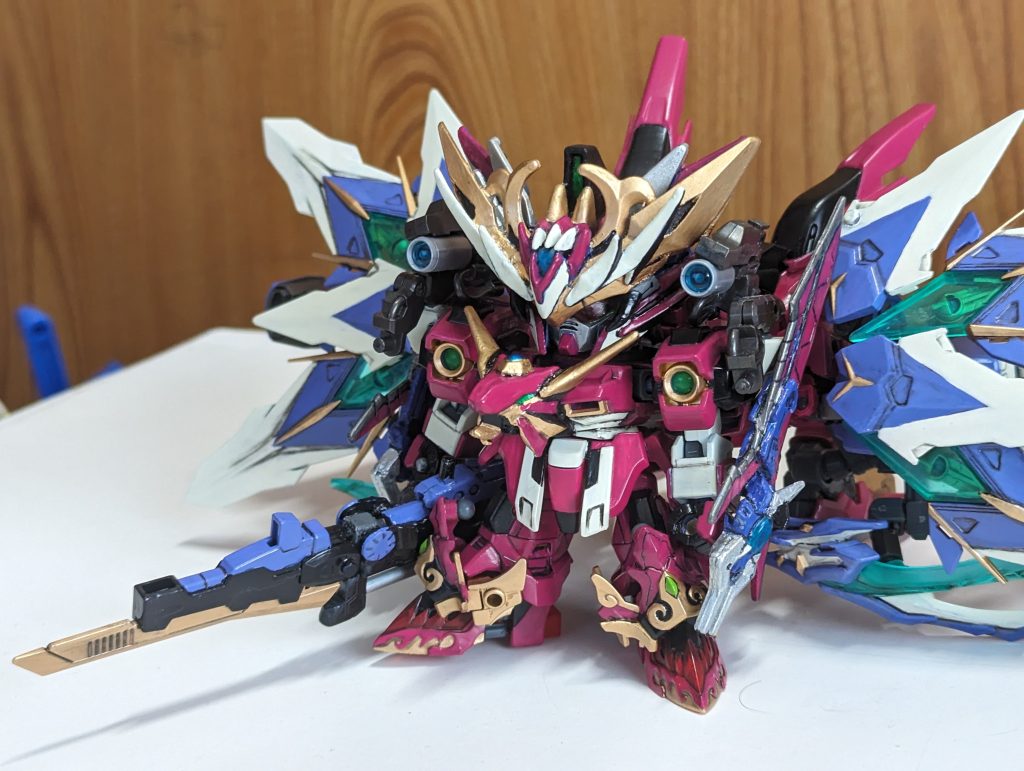 スナイパーライフル先端を取り替え、ソード付きビームライフルへ。